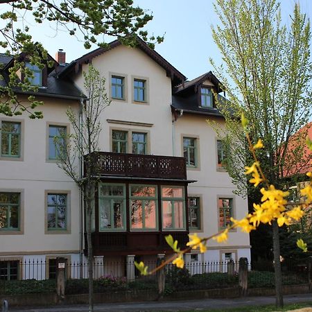 Traumhafte Etagenwohnung In Gunderzeitvilla Dresda Exterior foto